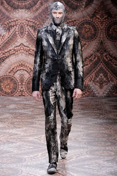 Look 23